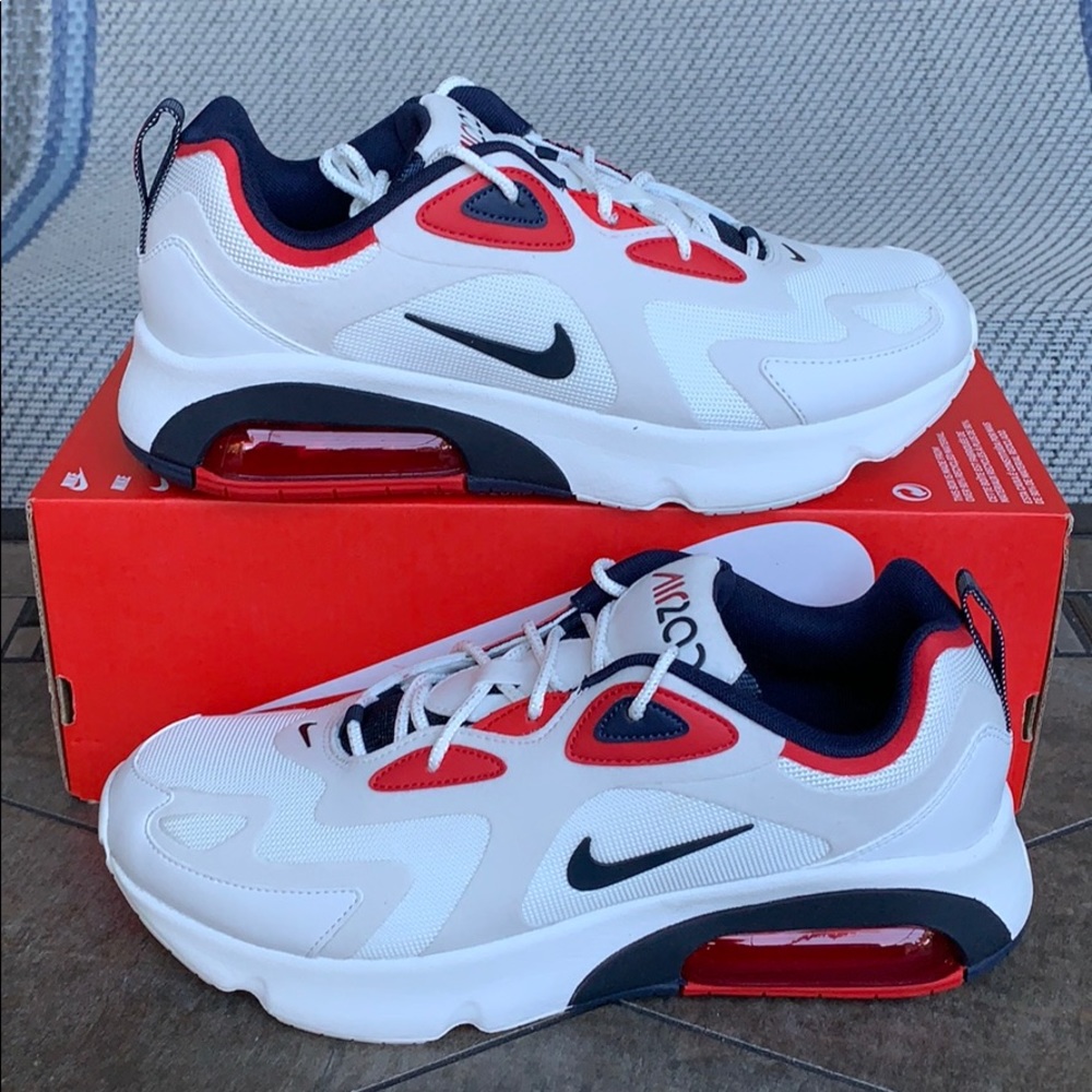 NIKE AIR MAX 200